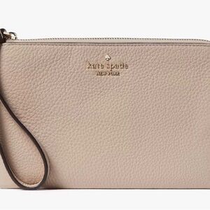 Leila Medium L-Zip Wristles (Warm Beige)